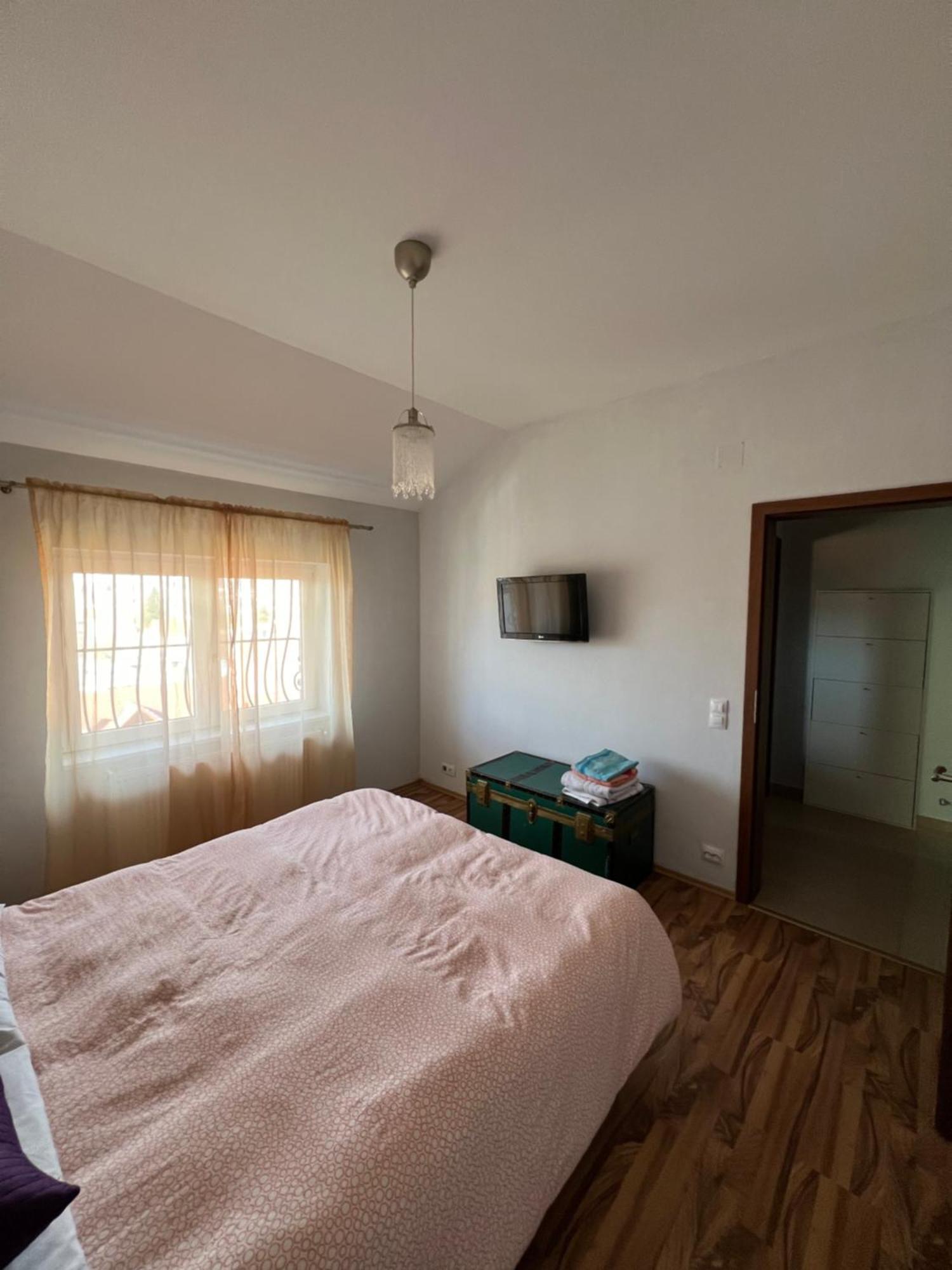 Ovidius Apartament Cisnadie Exterior photo